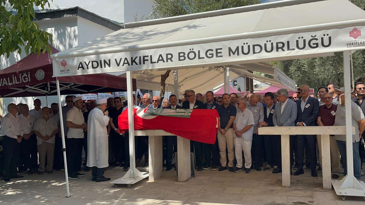 Eski Muğla Milletvekili Latif Sakıcı Son Yolculuğuna Uğurlandı 6